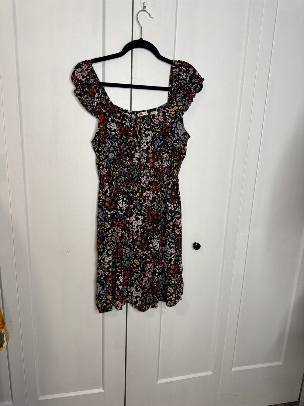 Levi's - medium - Black Floral Puff-Sleeve Mini Dress